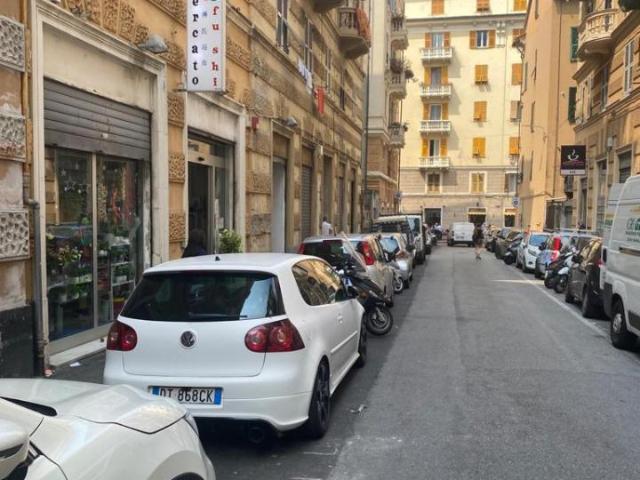 Palazzo in vendita a Centro Ovest, Serra Riccò