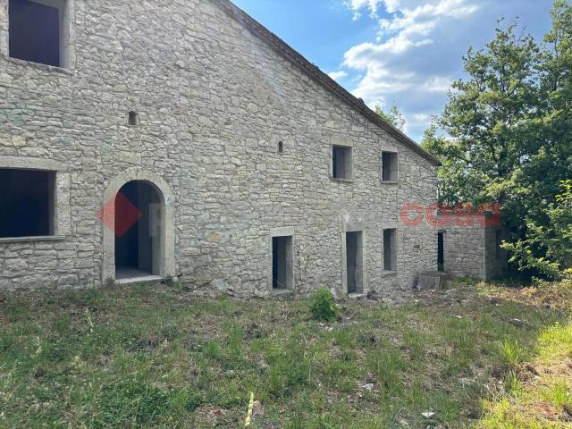 Palazzo in vendita a Guardiaregia, Molise