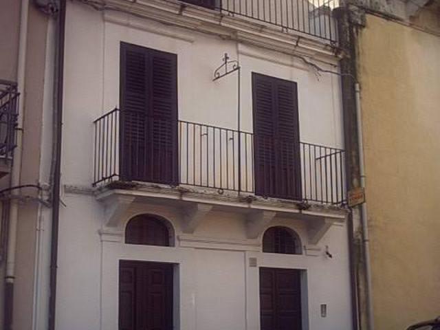 Palazzo in vendita a Ispica