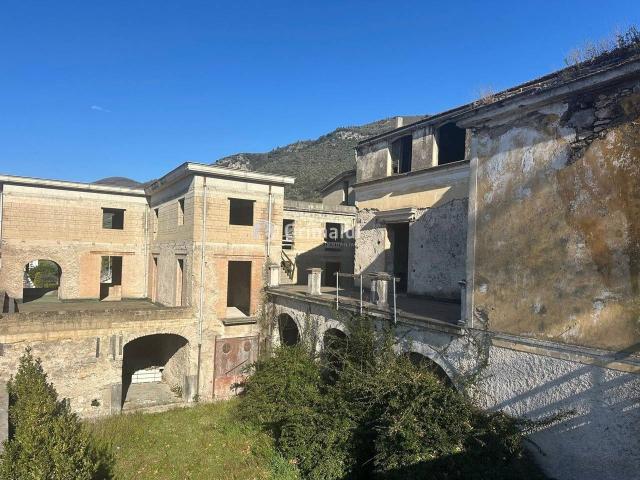 Palazzo in vendita a Lauro, Campania