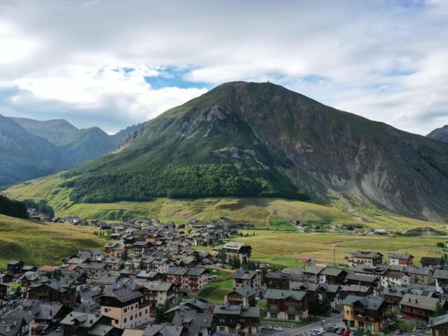 Palazzo in vendita a Comunità montana Alta Valtellina, Livigno