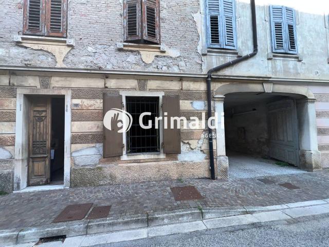 Palazzo in vendita a Mariano Del Friuli, Friuli-Venezia Giulia
