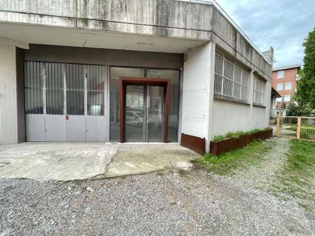 Palazzo in vendita a Meda, Monza e della Brianza