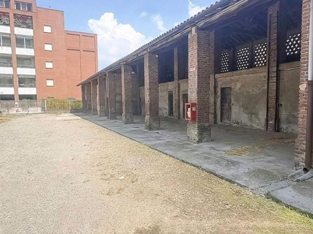 Palazzo in vendita a Municipio 7, Milano