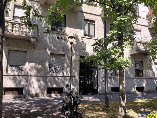 Palazzo in vendita a Municipio 4, Milano
