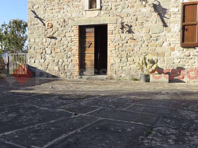 Palazzo in vendita a Unione Comuni Garfagnana, Minucciano