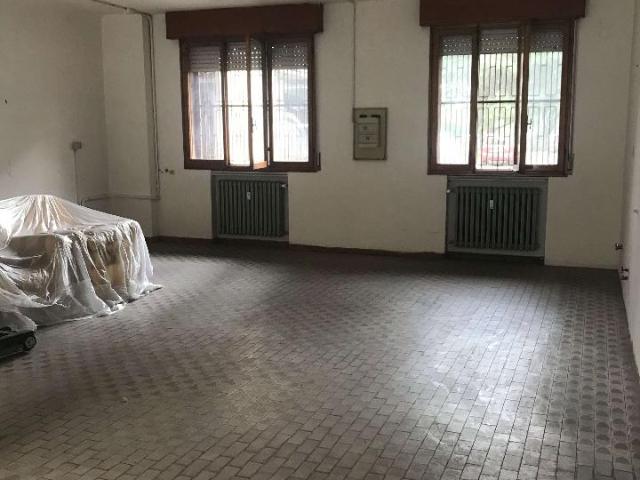 Palazzo in vendita a Crocetta-San Lazzaro-Modena Est, Modena