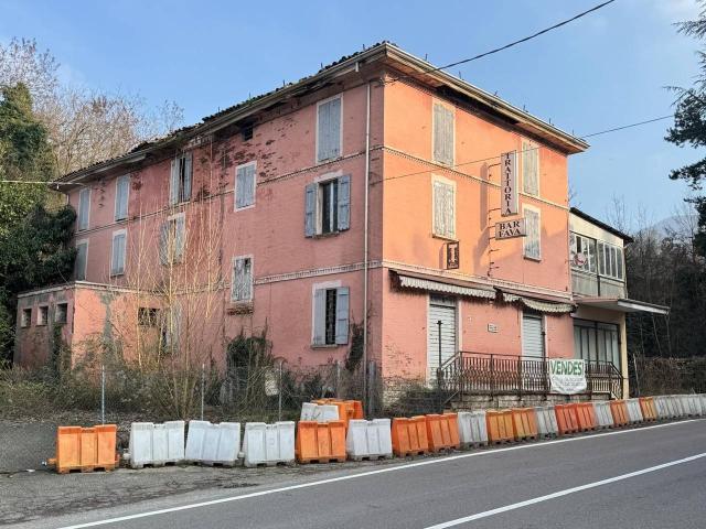 Palazzo in vendita a Unione dei comuni Valli del Reno, Lavino e Samoggia, Monte San Pietro