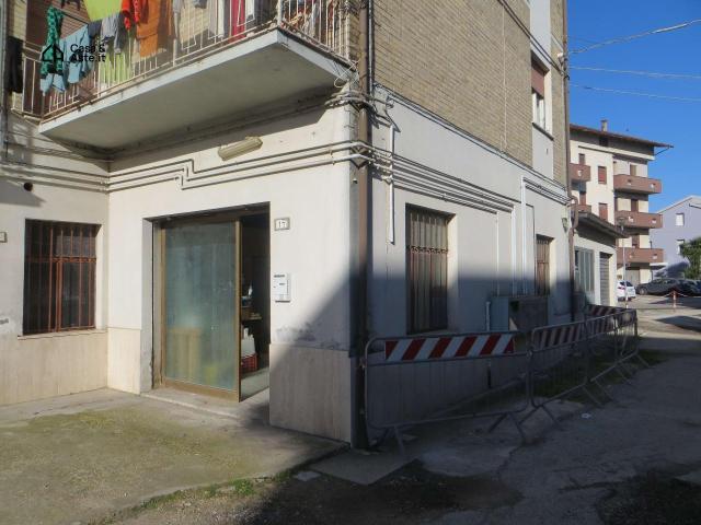 Palazzo in vendita a Marche, Macerata