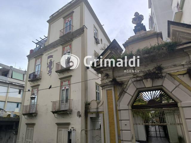 Palazzo in vendita a Municipalità 2, Campania