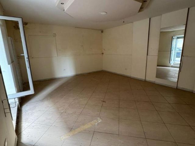 Palazzo in vendita a Napoli