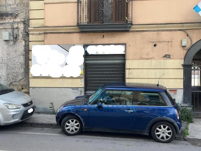 Palazzo in vendita a Botteghelle, Campania