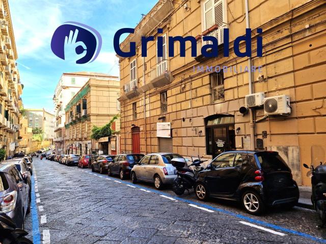 Palazzo in vendita a Napoli