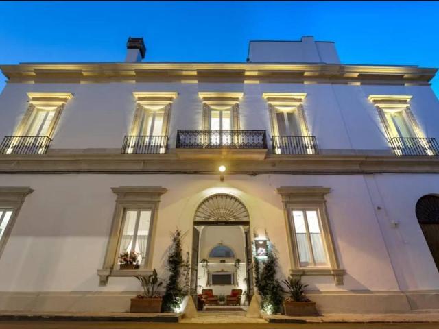 Palazzo in vendita a Puglia, Lecce