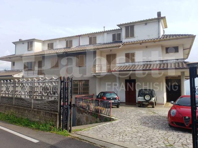 Palazzo in vendita a Norma, Lazio