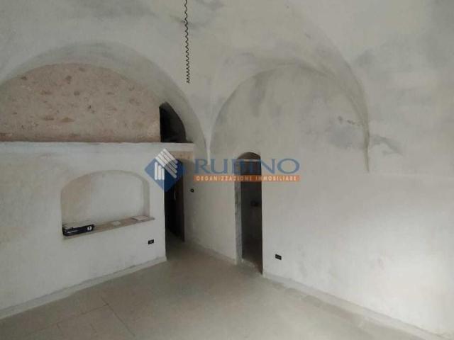 Palazzo in vendita a Puglia, Brindisi