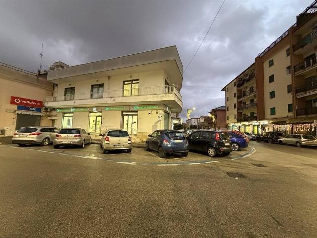 Palazzo in vendita a Pomigliano D'arco, Campania