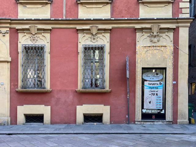 Palazzo in vendita a San Francesco-Giardini Pubblici, Re