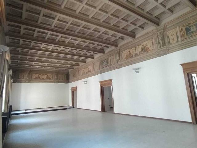 Palazzo in vendita a Rimini, Reggio Emilia