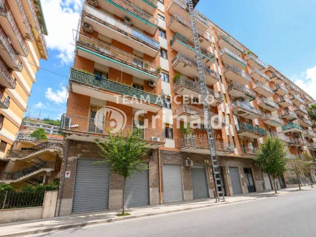 Palazzo in vendita a Salerno