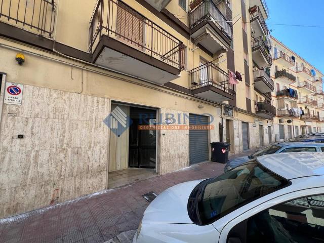 Palazzo in vendita a Puglia, Barletta-andria-trani