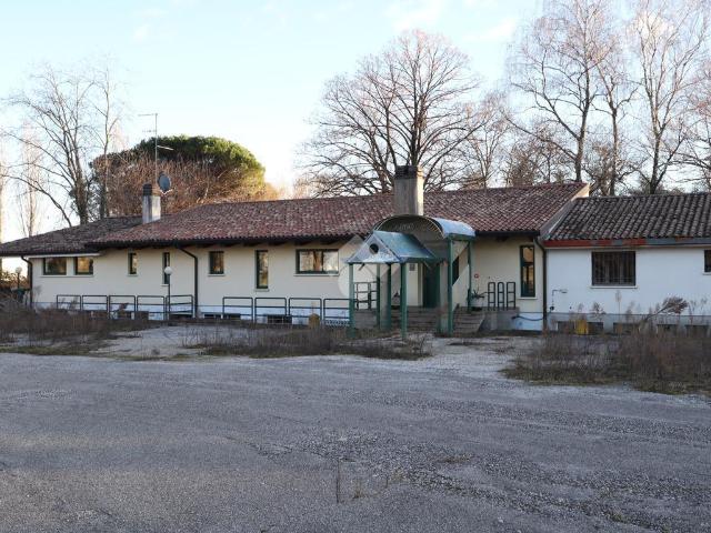 Palazzo in vendita a Tricesimo, Friuli-Venezia Giulia