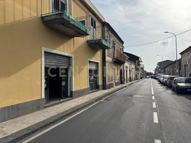 Palazzo in vendita a Viagrande, Sicilia