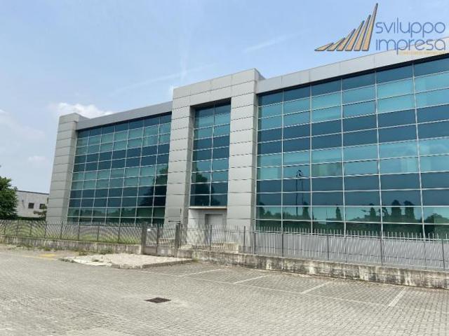 Ufficio in vendita a Segrate, Lombardia