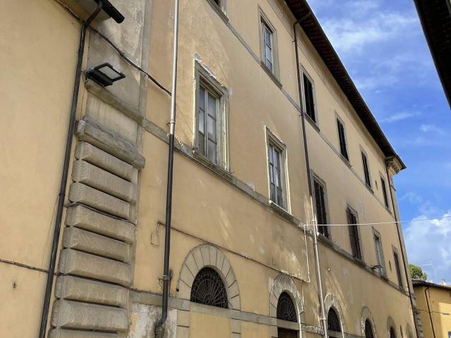 Palazzo in vendita a Palazzo Del Pero, Toscana