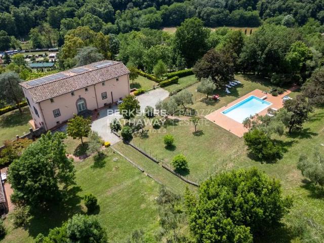 Palazzo in vendita a Bagni Di Lucca Ponte, Toscana