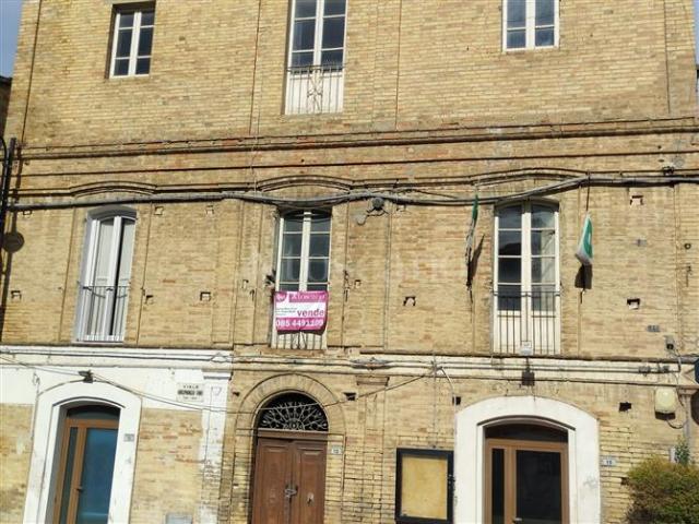 Palazzo in vendita a Spoltore, Abruzzo