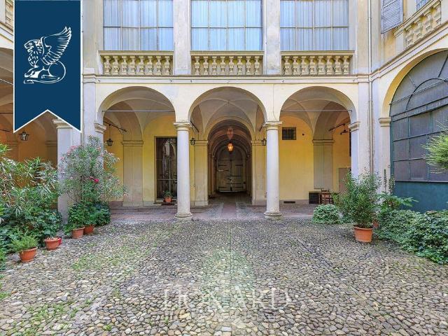 Palazzo in vendita a San Nicolò, Re