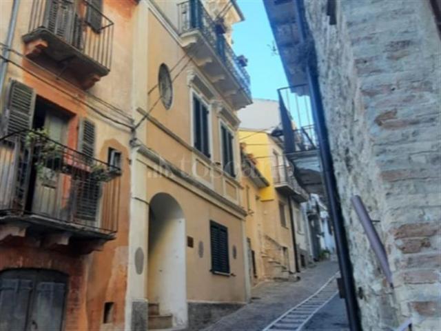 Palazzo in vendita a Archi, Abruzzo