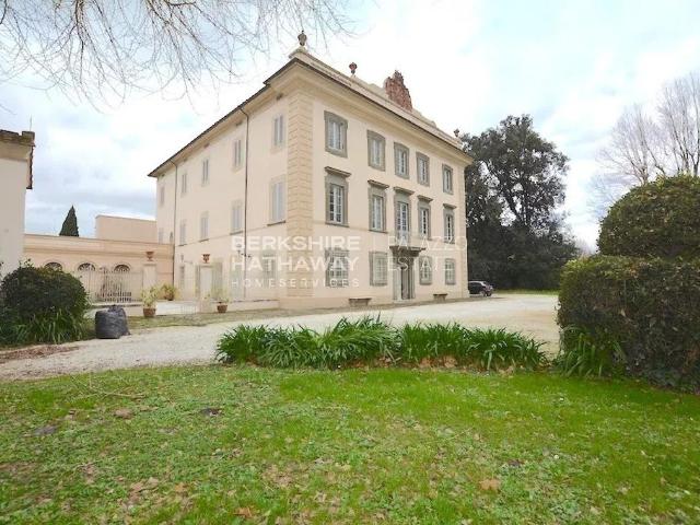 Palazzo in vendita a Pisa