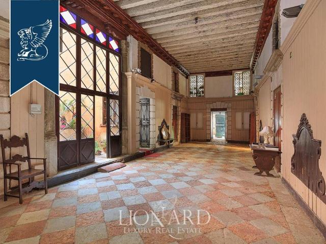 Palazzo in vendita a Venezia-Murano-Burano, Venezia
