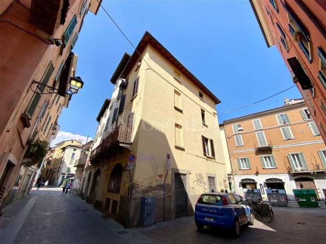 Palazzo in vendita a Zona Centro, Brescia