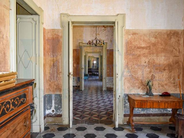 Palazzo in vendita a Campello Sul Clitunno, Umbria