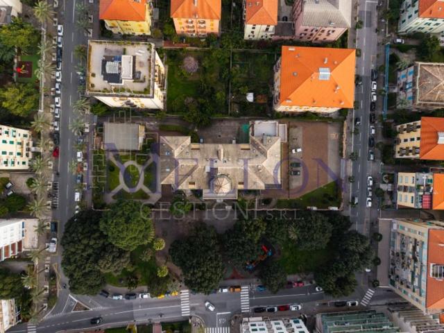 Palazzo in vendita a Sampierdicanne, Chiavari