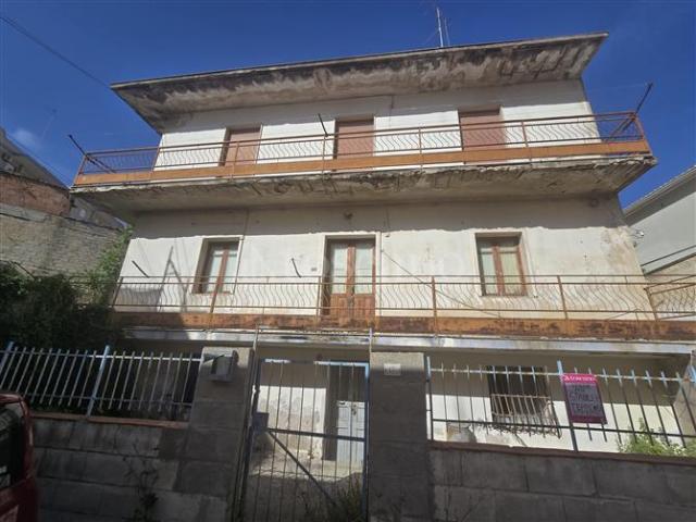 Palazzo in vendita a Neapolis, Siracusa