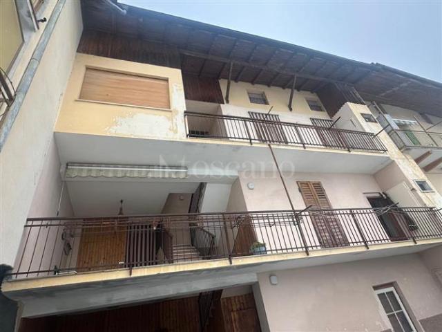 Palazzo in vendita a Comunità Alta Valsugana e Bersntol, Levico Terme