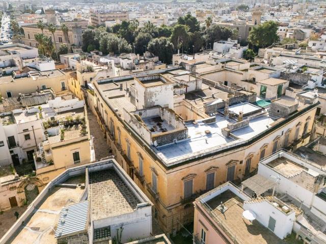 Palazzo in vendita a Puglia, Lecce