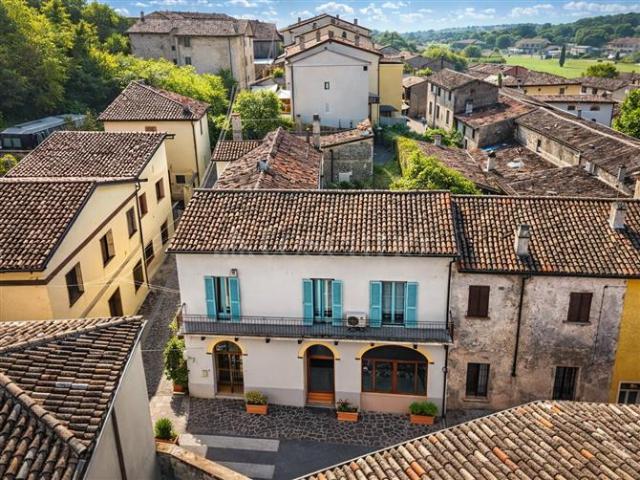 Palazzo in vendita a Cavriana, Lombardia