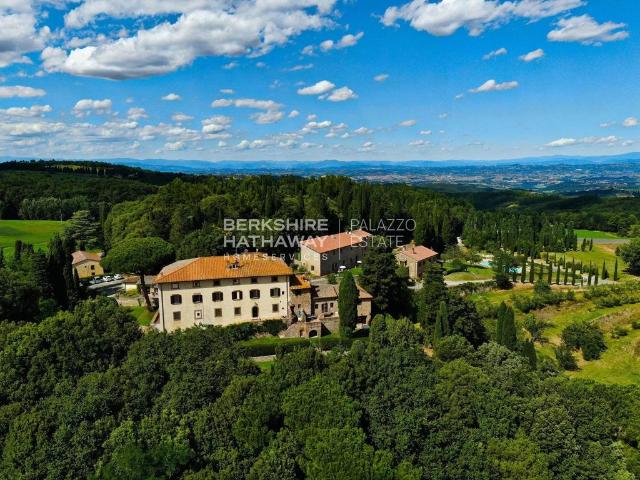 Palazzo in vendita a Unione dei Comuni Circondario dell'Empolese Valdelsa, Gambassi Terme