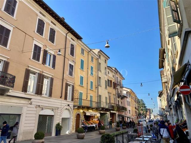 Palazzo in vendita a Zona Centro, Brescia