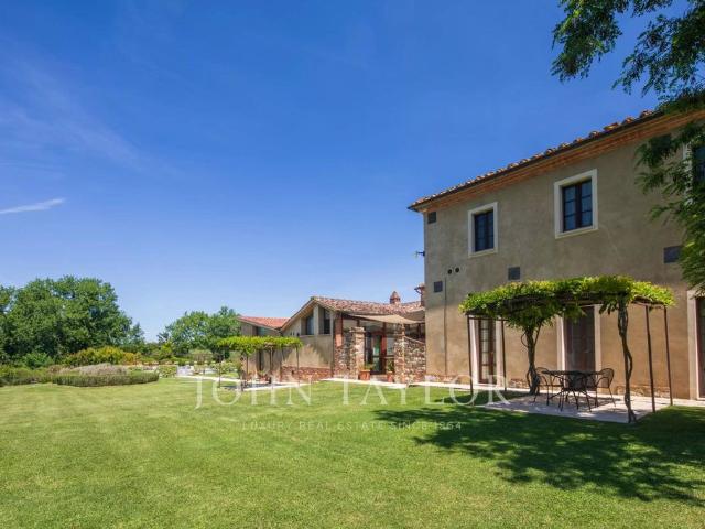Palazzo in vendita a Siena, Toscana