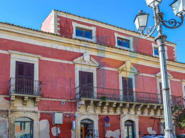 Palazzo in vendita a Palazzolo Acreide, Sicilia