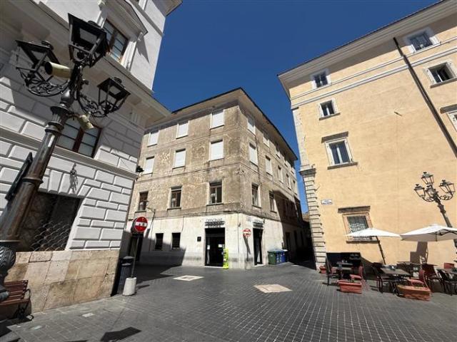 Palazzo in vendita a Centro storico, Alatri
