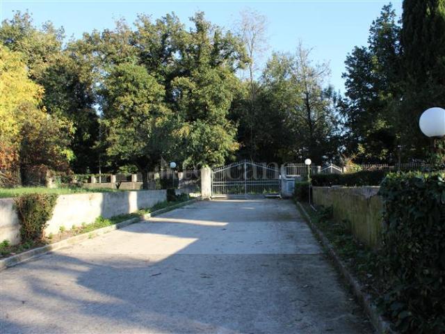 Palazzo in vendita a Cassino, Lazio