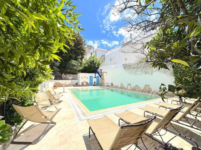 Palazzo in vendita a Ostuni