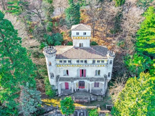 Palazzo in vendita a Vedasco, Piemonte